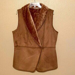 Denim & Co. Microsuede Faux Fur lined Winter vest Brown Size M with Side Pockets